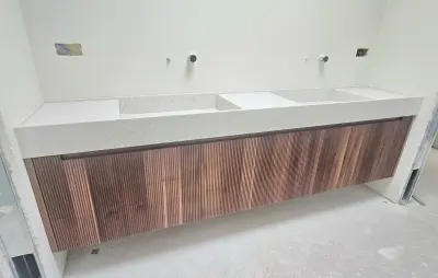 Móvel de WC Suspenso em Nogueira e Solid Surface miniatura 6
