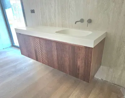 Móvel de WC Suspenso em Nogueira e Solid Surface miniatura 2